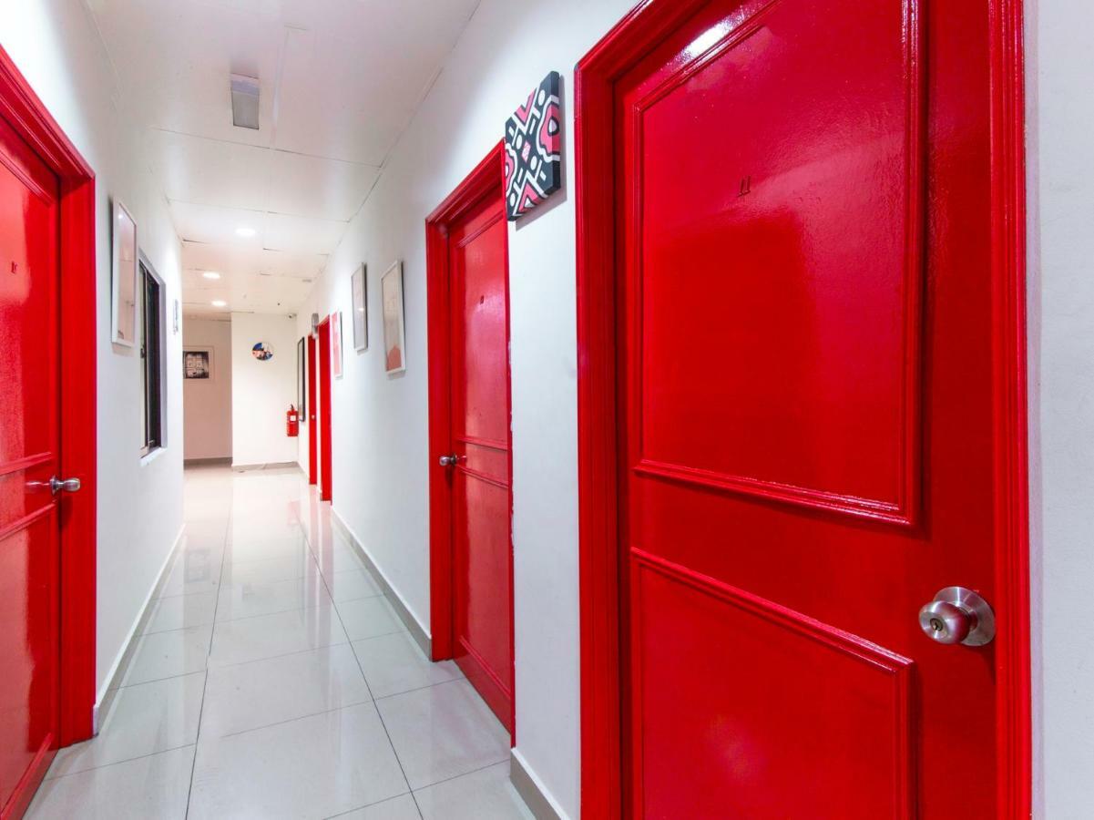 Oyo 304 Zero Hour Hotel Куала Лумпур Екстериор снимка